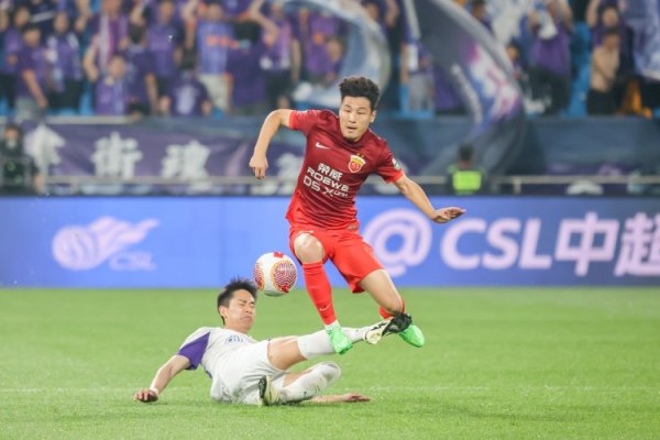 武磊因伤无缘海港亚冠名单，本赛季6次登场贡献1个得分  1次助功